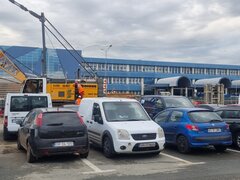 Meseriasi pentru finisaje interioare pentru Aeroportul Otopeni